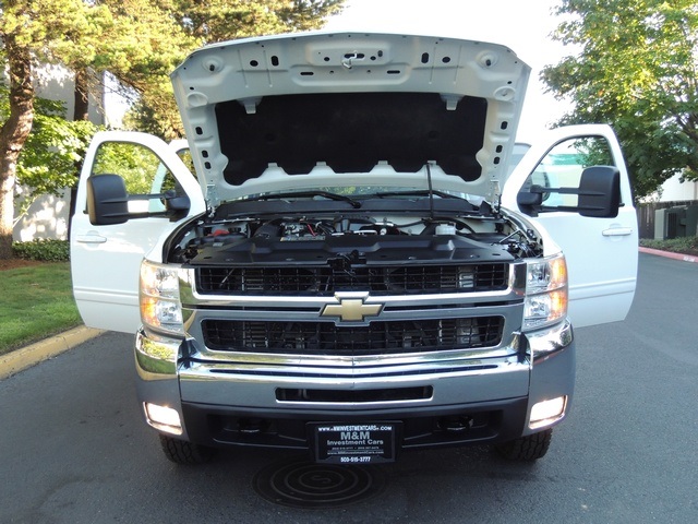 2010 Chevrolet Silverado 3500 LTZ/ 4X4 / 6.6L DURAMAX / Dually / ALLISON / 1-TON   - Photo 18 - Portland, OR 97217