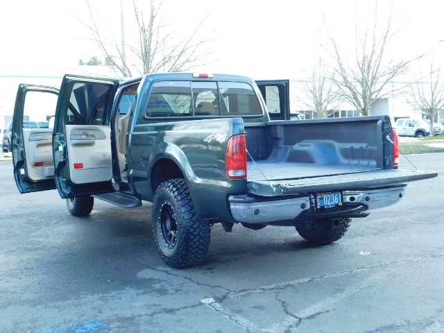 2002 Ford F-250 Super Duty XLT / 4X4 / V10 / Crew Cab / LIFTED   - Photo 27 - Portland, OR 97217