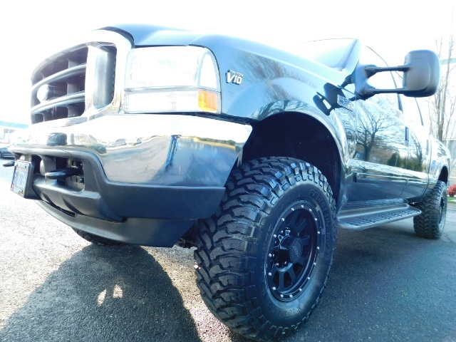 2002 Ford F-250 Super Duty XLT / 4X4 / V10 / Crew Cab / LIFTED   - Photo 11 - Portland, OR 97217