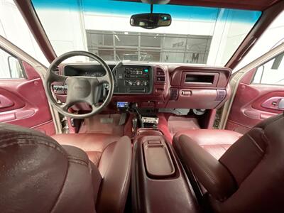 1998 GMC Sierra 3500 SLT 4X4 / 7.4L V8 / DUALLY / 113K Miles  / ZERO RUST / LONG BED / Leather Seats - Photo 35 - Gladstone, OR 97027
