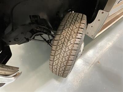 1998 GMC Sierra 3500 SLT 4X4 / 7.4L V8 / DUALLY / 113K Miles  / ZERO RUST / LONG BED / Leather Seats - Photo 23 - Gladstone, OR 97027