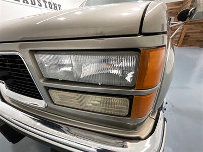 1998 GMC Sierra 3500 SLT 4X4 / 7.4L V8 / DUALLY / 113K Miles  / ZERO RUST / LONG BED / Leather Seats - Photo 26 - Gladstone, OR 97027