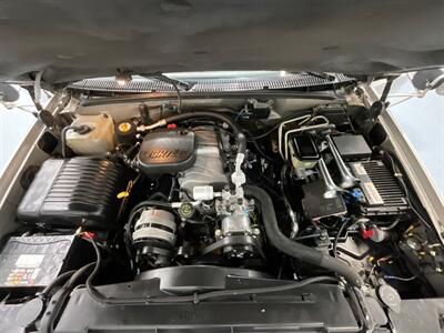 1998 GMC Sierra 3500 SLT 4X4 / 7.4L V8 / DUALLY / 113K Miles  / ZERO RUST / LONG BED / Leather Seats - Photo 48 - Gladstone, OR 97027