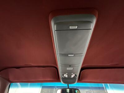 1998 GMC Sierra 3500 SLT 4X4 / 7.4L V8 / DUALLY / 113K Miles  / ZERO RUST / LONG BED / Leather Seats - Photo 40 - Gladstone, OR 97027