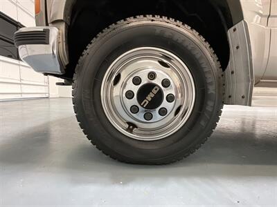 1998 GMC Sierra 3500 SLT 4X4 / 7.4L V8 / DUALLY / 113K Miles  / ZERO RUST / LONG BED / Leather Seats - Photo 22 - Gladstone, OR 97027