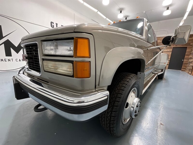 1998 GMC Sierra 3500 SLT 4X4 / 7.4L V8 / DUALLY / 113K Miles / ZERO RUST / LONG BED / Leather Seats - Photo 52 - Gladstone, OR 97027