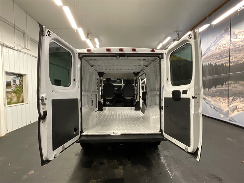 2017 RAM ProMaster 1500 136 WB CARGO LOW ROOF / LOCAL & CLEAN  CARGO VAN / LOW ROOF / 136WB / CLEAN CLEAN!! - Photo 9 - Gladstone, OR 97027