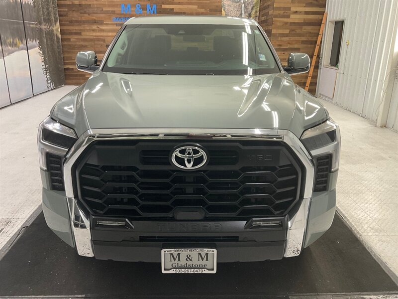 2022 Toyota Tundra SR5 TRD OFF RD / CREW CAB / 4X4 / ONLY 2,700 MILES ...