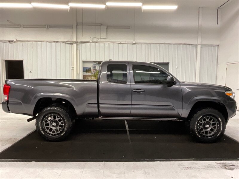 2016 Toyota Tacoma SR 4Dr Access Cab 4X4 / 2.7L 4Cyl / 5-SPEED MANUAL  / LOCAL OREGON TRUCK / BF GOODRICH TIRES & XD WHEELS / Backup Camera / Towing Package / ONLY 55,000 MILES - Photo 4 - Gladstone, OR 97027