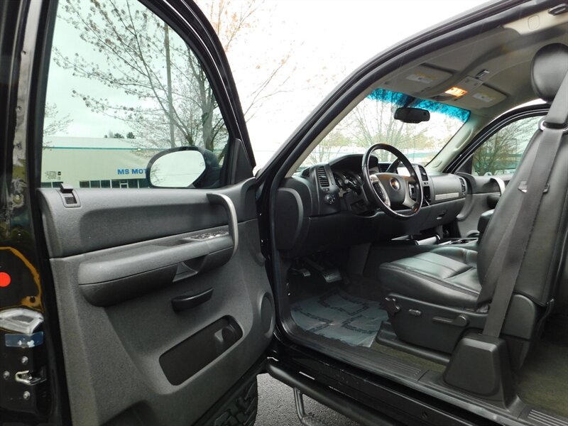 2008 Chevrolet Silverado 1500 LTZ 4WD LEATHER CUSTOM LIFT OVER 15k Invested   - Photo 12 - Portland, OR 97217