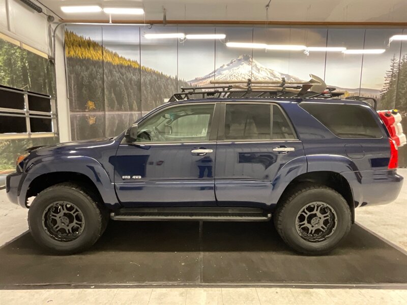 2008 Toyota 4Runner SR5 SUV 4X4 / 4.0L V6 /1-OWNER / ADVANTURE UPGRADE  / Sunroof / Luggage Rack / ONLY 112,000 MILES - Photo 3 - Gladstone, OR 97027