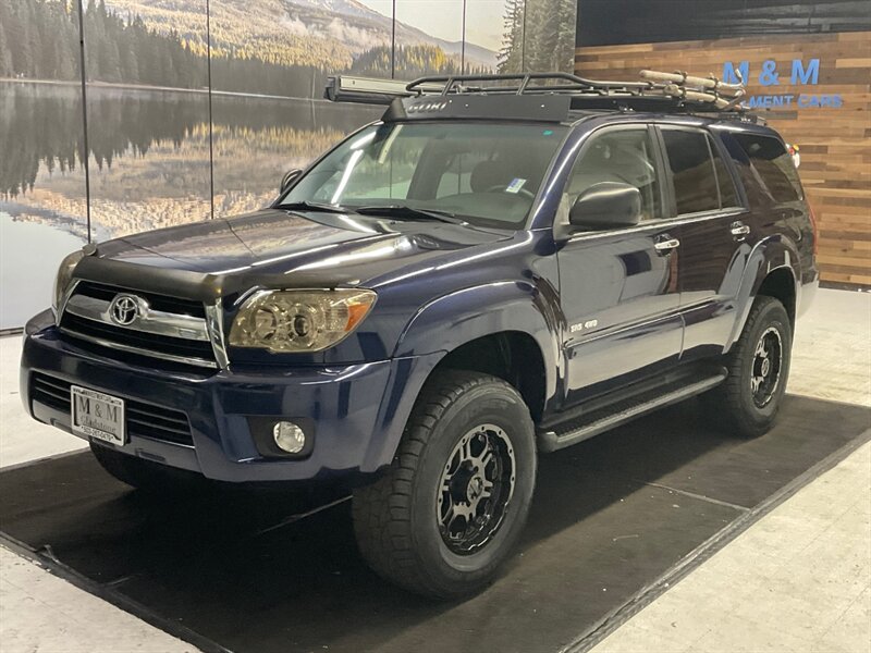 2008 Toyota 4Runner SR5 SUV 4X4 / 4.0L V6 /1-OWNER / ADVANTURE UPGRADE  / Sunroof / Luggage Rack / ONLY 112,000 MILES - Photo 1 - Gladstone, OR 97027