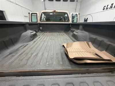 1999 Ford F-250 XLT 4x4 / 7.3L DIESEL / 6 SPEED MANUAL MANUAL / / NEW TIRES / LOCAL TRUCK - Photo 10 - Gladstone, OR 97027