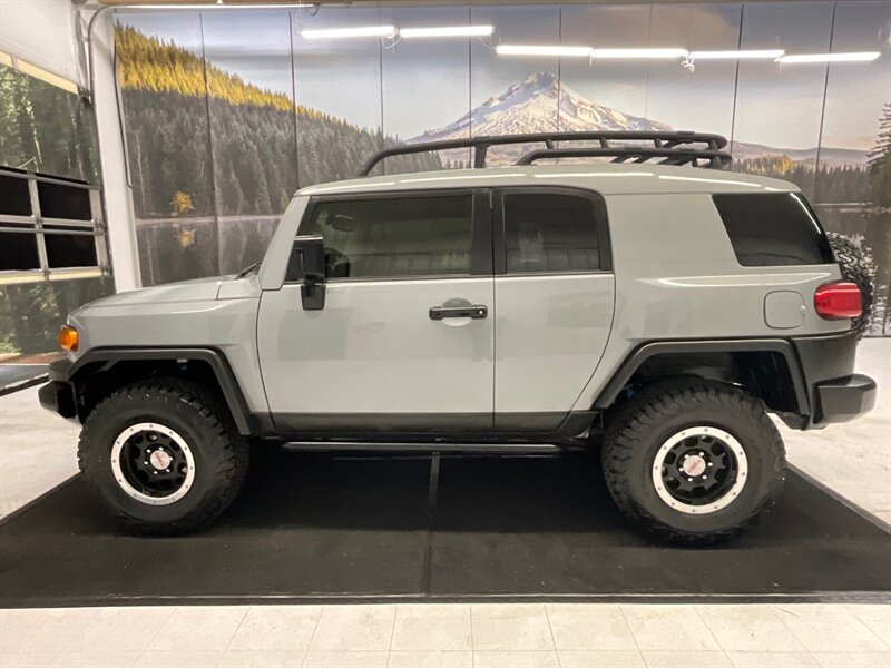 2013 Toyota FJ Cruiser Trail Team Special Edition 4X4 / CEMENT COLOR  / BRAND NEW BF GOODRICH KO2 TIRES / RUST FREE / 98,000 MILES - Photo 3 - Gladstone, OR 97027