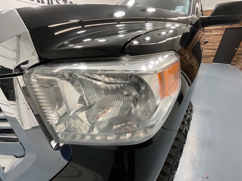 2015 Toyota Tundra SR5 Crew Max 5.7L V8 / NEW WHEELS & TIRES /OFF RD / ZERO RUST / NAVIGATION & BACKUP CAMERA - Photo 27 - Gladstone, OR 97027