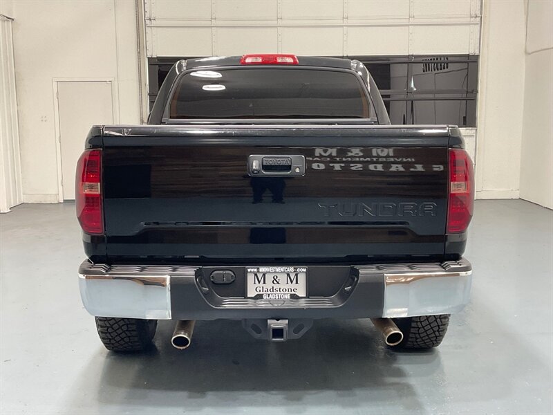 2015 Toyota Tundra SR5 Crew Max 5.7L V8 / NEW WHEELS & TIRES /OFF RD / ZERO RUST / NAVIGATION & BACKUP CAMERA - Photo 4 - Gladstone, OR 97027