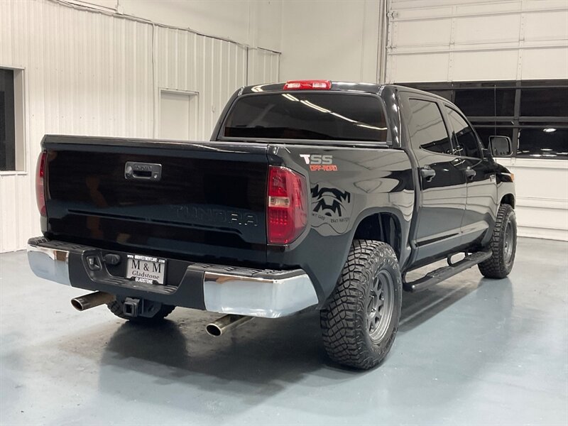 2015 Toyota Tundra SR5 Crew Max 5.7L V8 / NEW WHEELS & TIRES /OFF RD / ZERO RUST / NAVIGATION & BACKUP CAMERA - Photo 8 - Gladstone, OR 97027