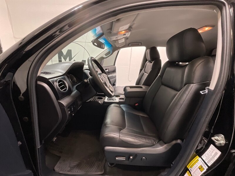 2015 Toyota Tundra SR5 Crew Max 5.7L V8 / NEW WHEELS & TIRES /OFF RD / ZERO RUST / NAVIGATION & BACKUP CAMERA - Photo 11 - Gladstone, OR 97027