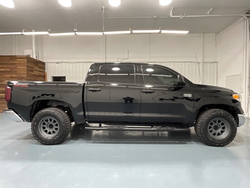 2015 Toyota Tundra SR5 Crew Max 5.7L V8 / NEW WHEELS & TIRES /OFF RD / ZERO RUST / NAVIGATION & BACKUP CAMERA - Photo 6 - Gladstone, OR 97027