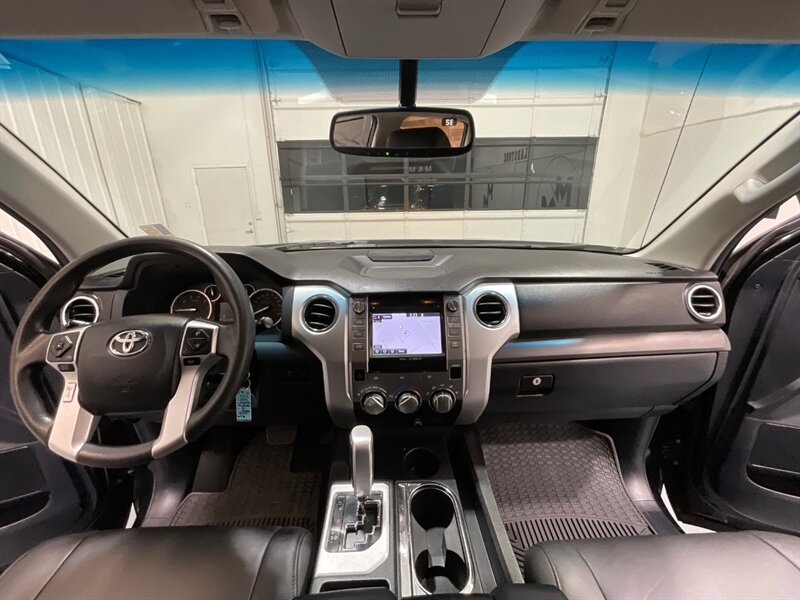 2015 Toyota Tundra SR5 Crew Max 5.7L V8 / NEW WHEELS & TIRES /OFF RD / ZERO RUST / NAVIGATION & BACKUP CAMERA - Photo 39 - Gladstone, OR 97027