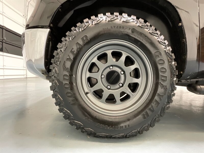 2015 Toyota Tundra SR5 Crew Max 5.7L V8 / NEW WHEELS & TIRES /OFF RD / ZERO RUST / NAVIGATION & BACKUP CAMERA - Photo 23 - Gladstone, OR 97027