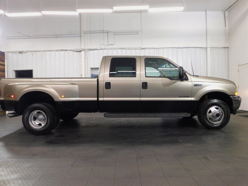 2003 Ford F-350 Lariat Crew Cab 4X4 / 7.3L DIESEL / DUALLY / Clean   - Photo 4 - Gladstone, OR 97027