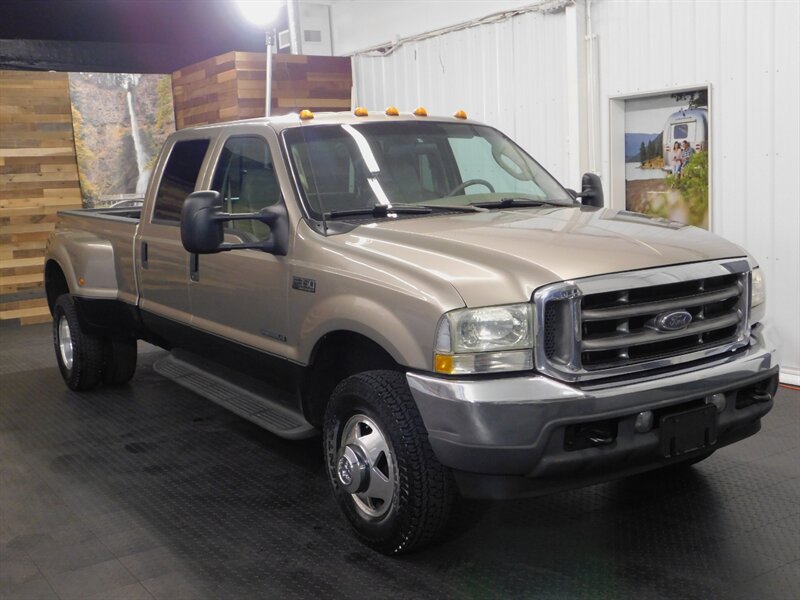 2003 Ford F-350 Lariat Crew Cab 4X4 / 7.3L DIESEL / DUALLY / Clean   - Photo 2 - Gladstone, OR 97027