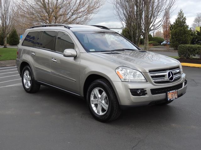2007 Mercedes-Benz GL450 / 4WD / Navigation / Third Seat / Excel Cond - Photo 2 - Portland, OR 97217