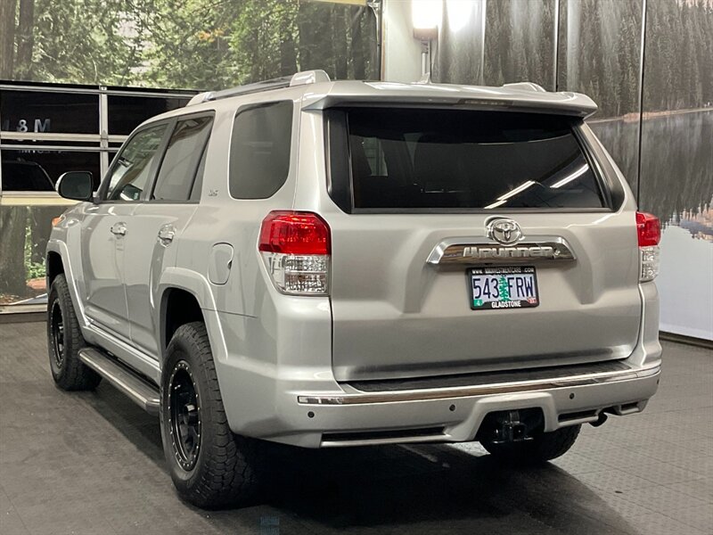 2011 Toyota 4Runner SR5 Premium 4X4 / Leather Heated Seats / Sunroof   - Photo 7 - Gladstone, OR 97027