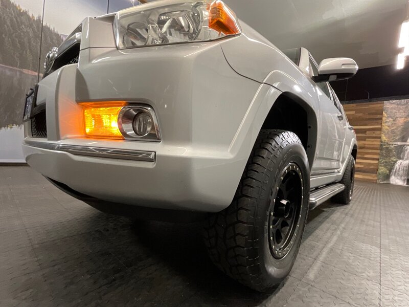 2011 Toyota 4Runner SR5 Premium 4X4 / Leather Heated Seats / Sunroof   - Photo 9 - Gladstone, OR 97027