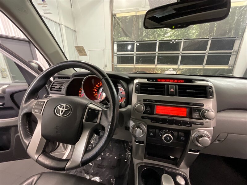 2011 Toyota 4Runner SR5 Premium 4X4 / Leather Heated Seats / Sunroof   - Photo 33 - Gladstone, OR 97027