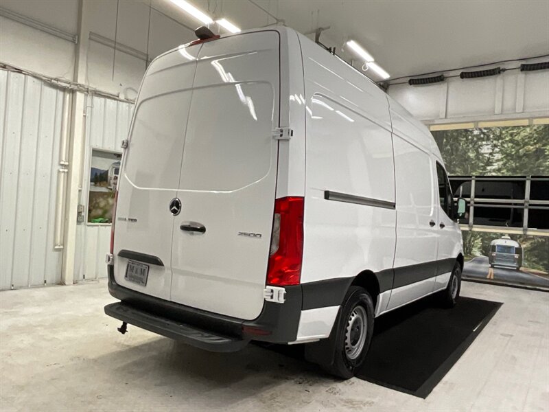 2020 Mercedes-Benz Sprinter 2500 CARGO VAN / 3.0L V6 DIESEL / HIGHROOF 144 " WB  / 1-OWNER LOCAL VAN / Backup Camera / HIGHROOF w. 144 " WB / ONLY 28,000 MILES - Photo 8 - Gladstone, OR 97027