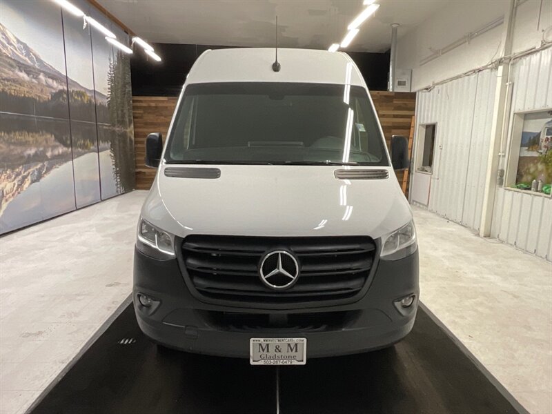 2020 Mercedes-Benz Sprinter 2500 CARGO VAN / 3.0L V6 DIESEL / HIGHROOF 144 " WB  / 1-OWNER LOCAL VAN / Backup Camera / HIGHROOF w. 144 " WB / ONLY 28,000 MILES - Photo 5 - Gladstone, OR 97027