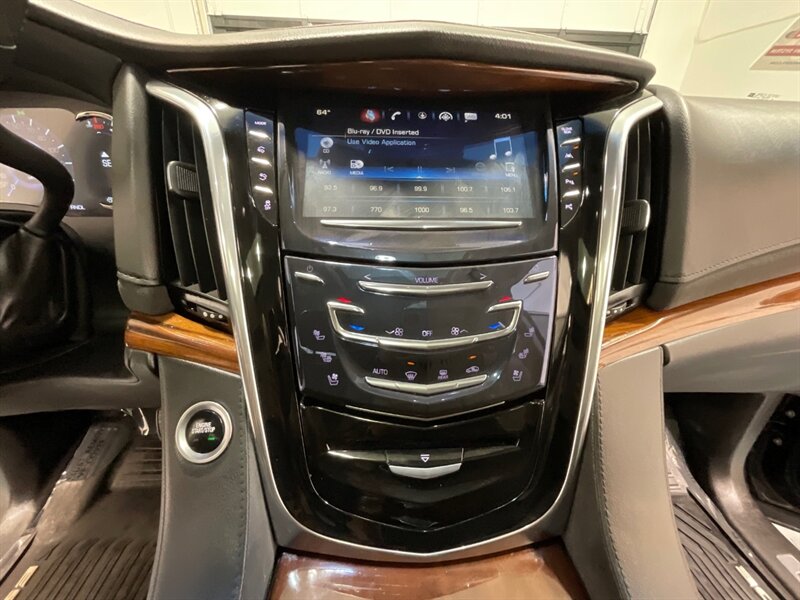 2017 Cadillac Escalade Premium Luxury 4X4 / 6.2L V8 / 83K MILES  / LEATHER DVD NAVI SUNROOF - Photo 19 - Gladstone, OR 97027