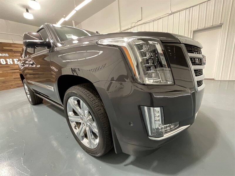 2017 Cadillac Escalade Premium Luxury 4X4 / 6.2L V8 / 83K MILES  / LEATHER DVD NAVI SUNROOF - Photo 57 - Gladstone, OR 97027