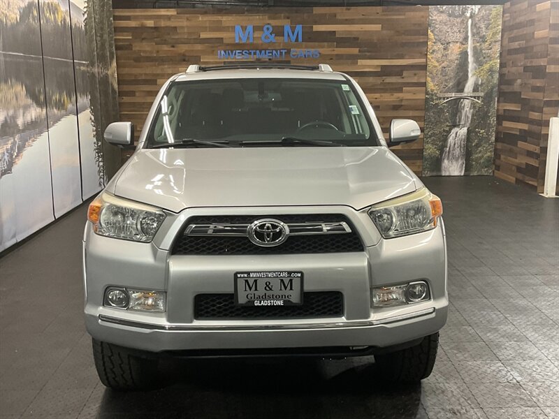 2013 Toyota 4Runner SR5 4x4 / 3RD ROW SE   - Photo 2 - Gladstone, OR 97027