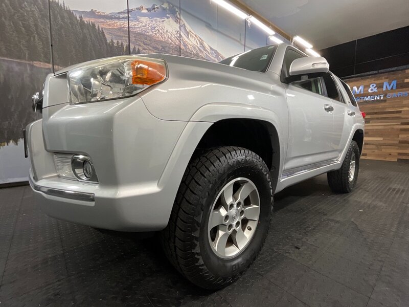 2013 Toyota 4Runner SR5 4x4 / 3RD ROW SE   - Photo 9 - Gladstone, OR 97027