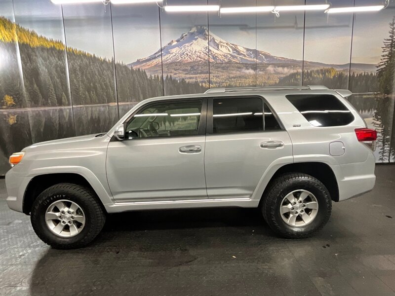 2013 Toyota 4Runner SR5 4x4 / 3RD ROW SE   - Photo 3 - Gladstone, OR 97027