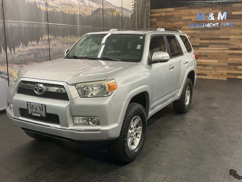 2013 Toyota 4Runner SR5 4x4 / 3RD ROW SE   - Photo 1 - Gladstone, OR 97027