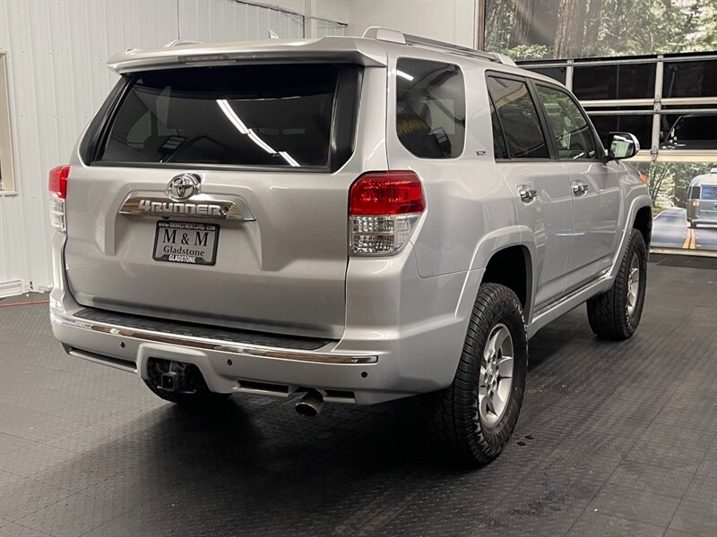 2013 Toyota 4Runner SR5 4x4 / 3RD ROW SE   - Photo 46 - Gladstone, OR 97027