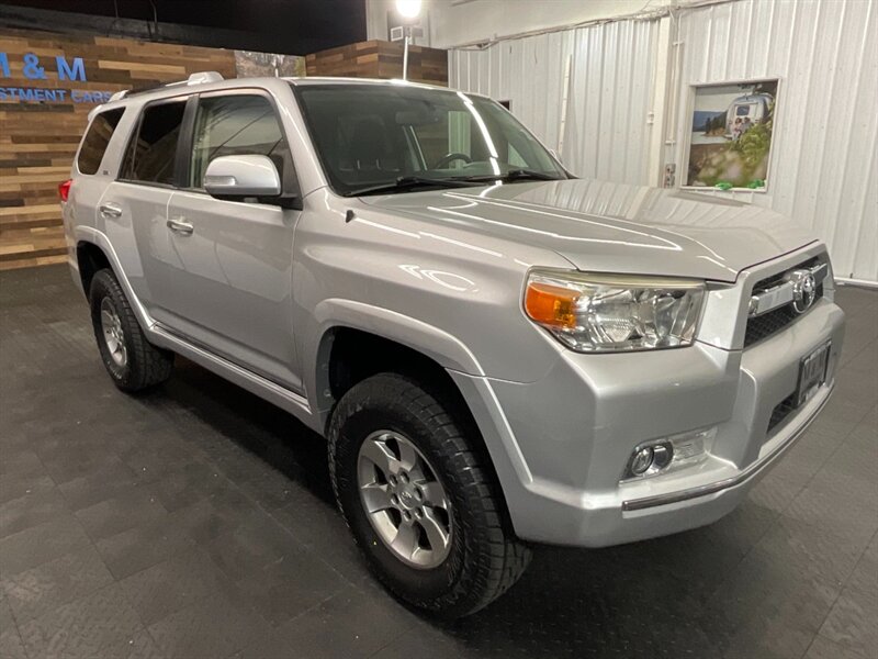 2013 Toyota 4Runner SR5 4x4 / 3RD ROW SE   - Photo 7 - Gladstone, OR 97027