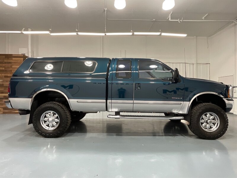 1999 Ford F-250 Super Duty XLT 4X4 / 7.3L DIESEL /LIFTED/117K MILE  / ZERO RUST - Photo 4 - Gladstone, OR 97027