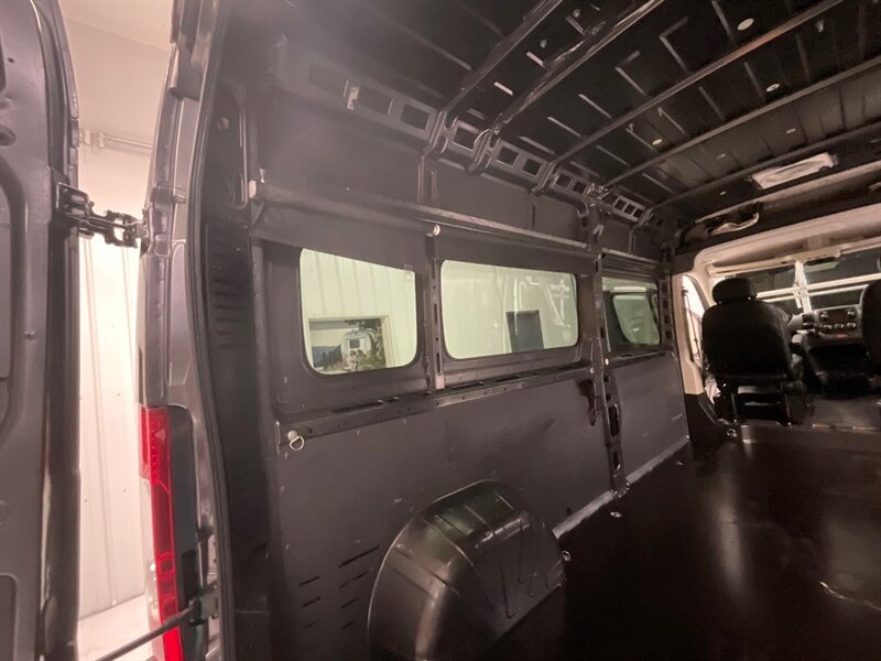 2015 RAM ProMaster Window CARGO VAN 2500 HIGH ROOF / 3.0L 4Cyl DIESEL  / 159 " WB HIGH ROOF / WINDOWS / Towing Package / Backup Camera / 92,000 MILES - Photo 10 - Gladstone, OR 97027