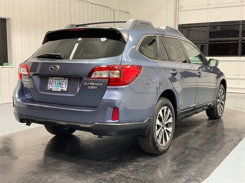 2015 Subaru Outback 3.6R Limited AWD / 3.6L 6Cyl / Leather Sunroof  / Excel Cond - Photo 9 - Gladstone, OR 97027