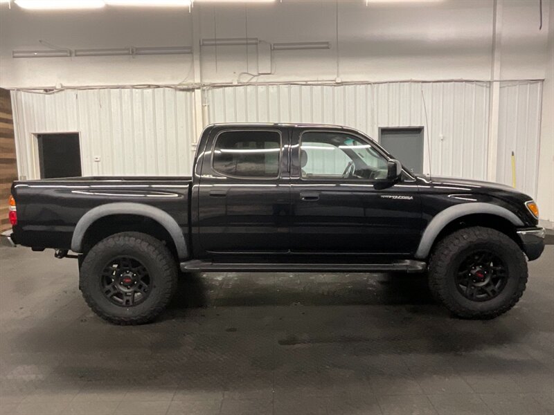 2001 Toyota Tacoma SR5 V6  Double Cab 4X4 / 1-OWNER / LIFTED LIFTED  NEW LIFT w/ NEW 33 " BF GOODRICH TIRES & 17 " OEM TRD WHEELS / TIMING BELT DONE / RUST FREE - Photo 4 - Gladstone, OR 97027