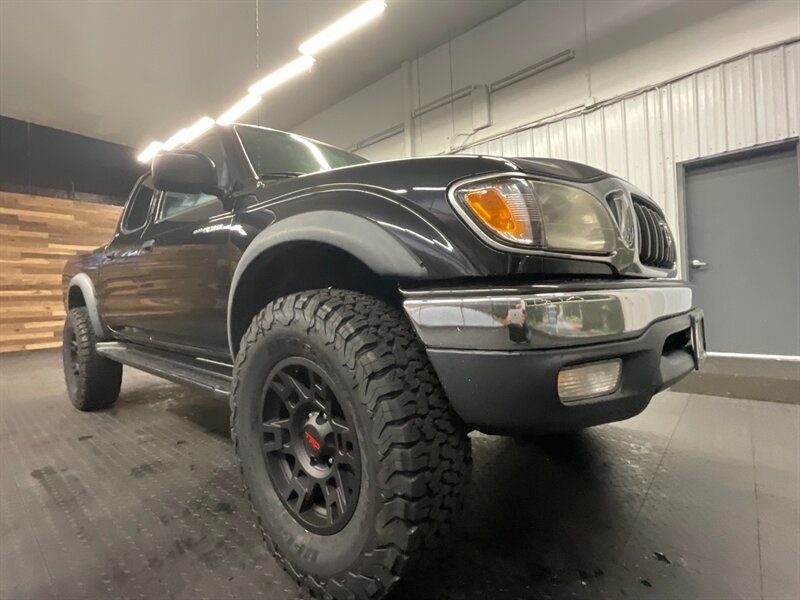 2001 Toyota Tacoma SR5 V6  Double Cab 4X4 / 1-OWNER / LIFTED LIFTED  NEW LIFT w/ NEW 33 " BF GOODRICH TIRES & 17 " OEM TRD WHEELS / TIMING BELT DONE / RUST FREE - Photo 10 - Gladstone, OR 97027