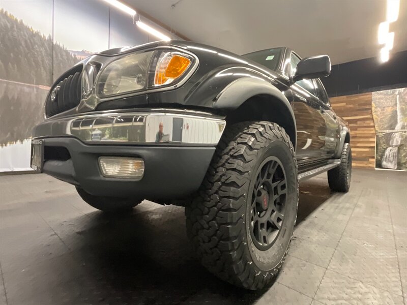 2001 Toyota Tacoma SR5 V6  Double Cab 4X4 / 1-OWNER / LIFTED LIFTED  NEW LIFT w/ NEW 33 " BF GOODRICH TIRES & 17 " OEM TRD WHEELS / TIMING BELT DONE / RUST FREE - Photo 9 - Gladstone, OR 97027