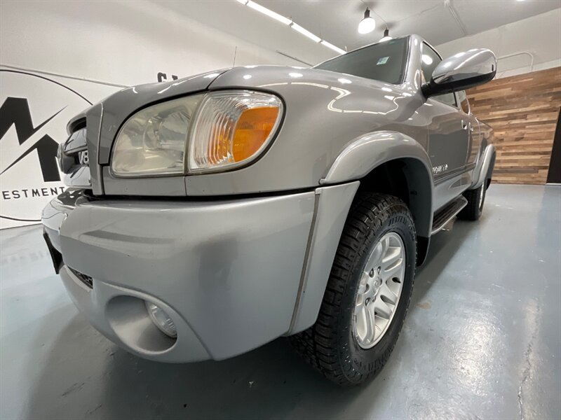 2005 Toyota Tundra SR5 TRD OFF RD 4X4 / V8 / 1-OWNER / NEW TIRES  / ZERO RUST / TIMING BELT SERVICE RECENTLY DONE - Photo 31 - Gladstone, OR 97027