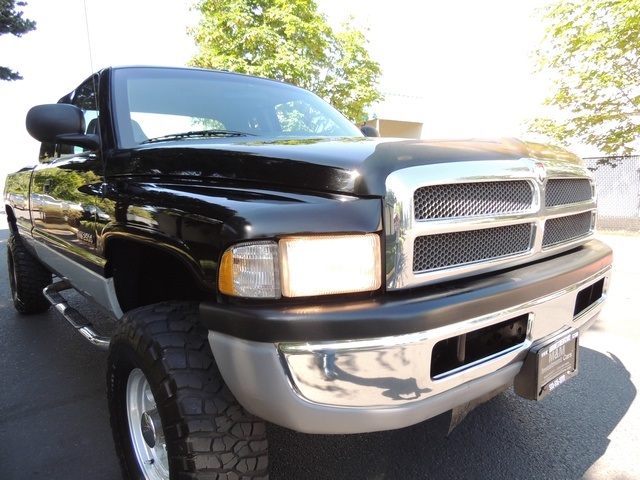 1999 Dodge Ram 2500 ST/ 4WD/ 5.9L Cummins Diesel/ 5-Speed Manual   - Photo 36 - Portland, OR 97217