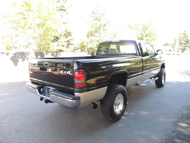 1999 Dodge Ram 2500 ST/ 4WD/ 5.9L Cummins Diesel/ 5-Speed Manual   - Photo 10 - Portland, OR 97217